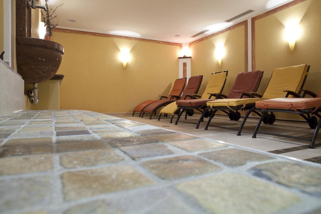 Hotel Burgschrofn Tux Extérieur photo