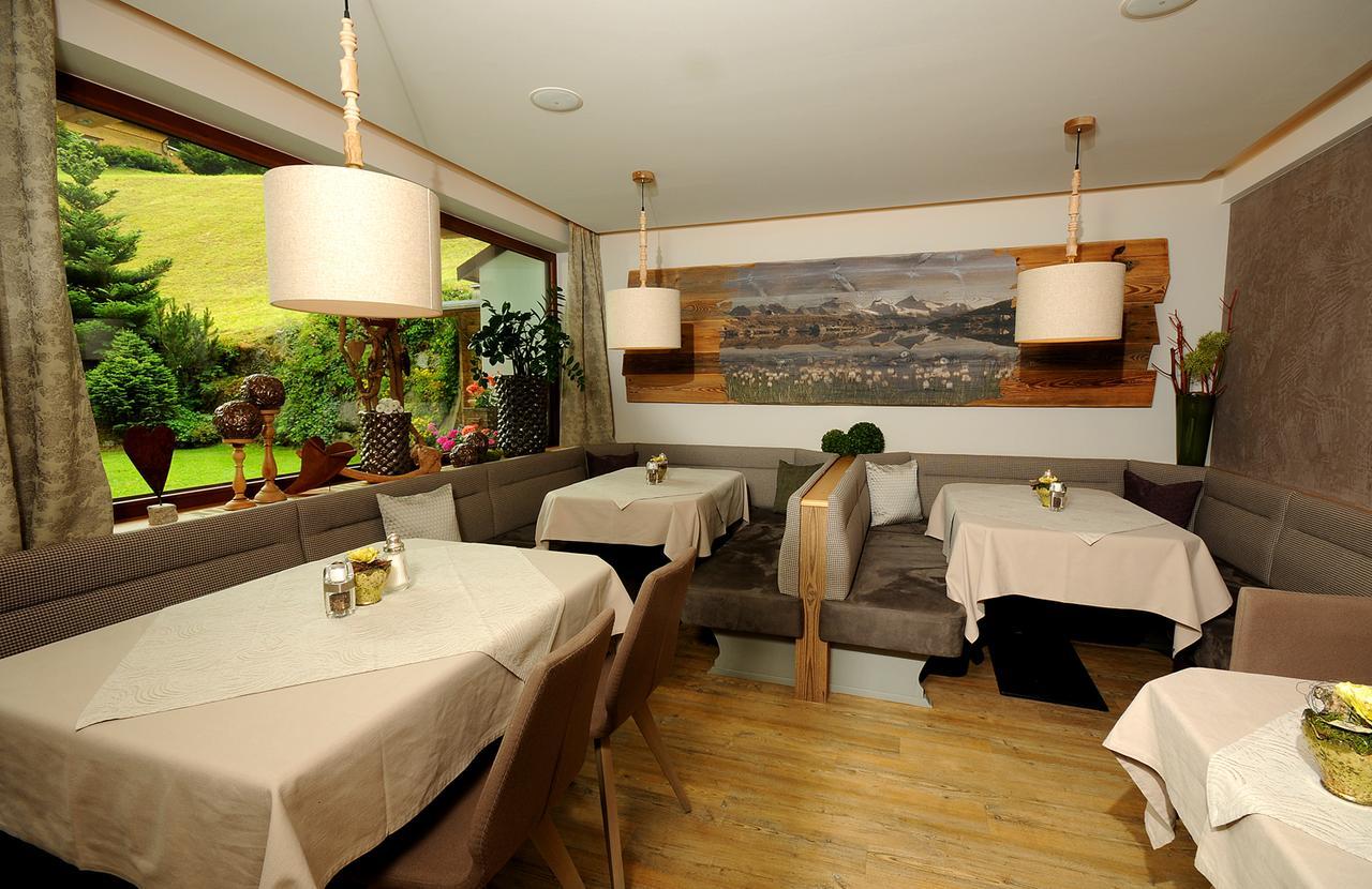 Hotel Burgschrofn Tux Extérieur photo
